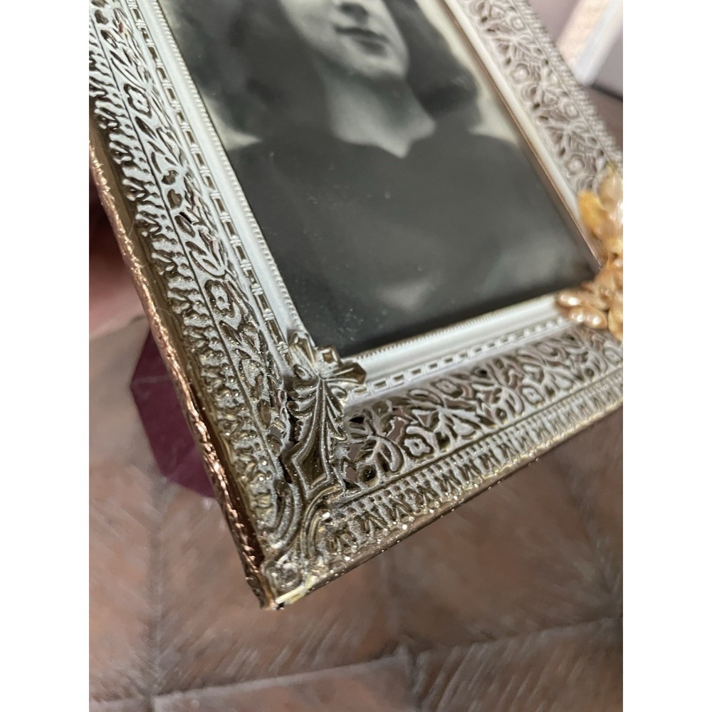 Vtg Ornate Gold White Tone Filigree Flower Embellished Picture Photo Frame  5x7 - Picture 12 of 12